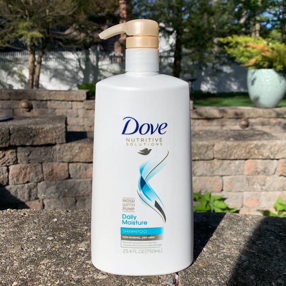 Large Daily Moisture Shampoo - Picture 1 of 6